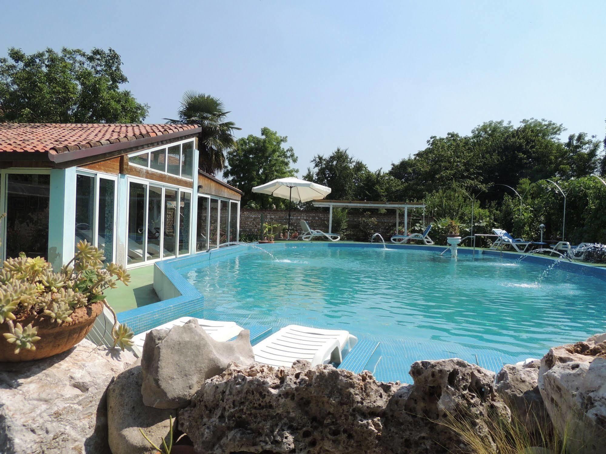 Resort Villa Manin Passariano Екстериор снимка