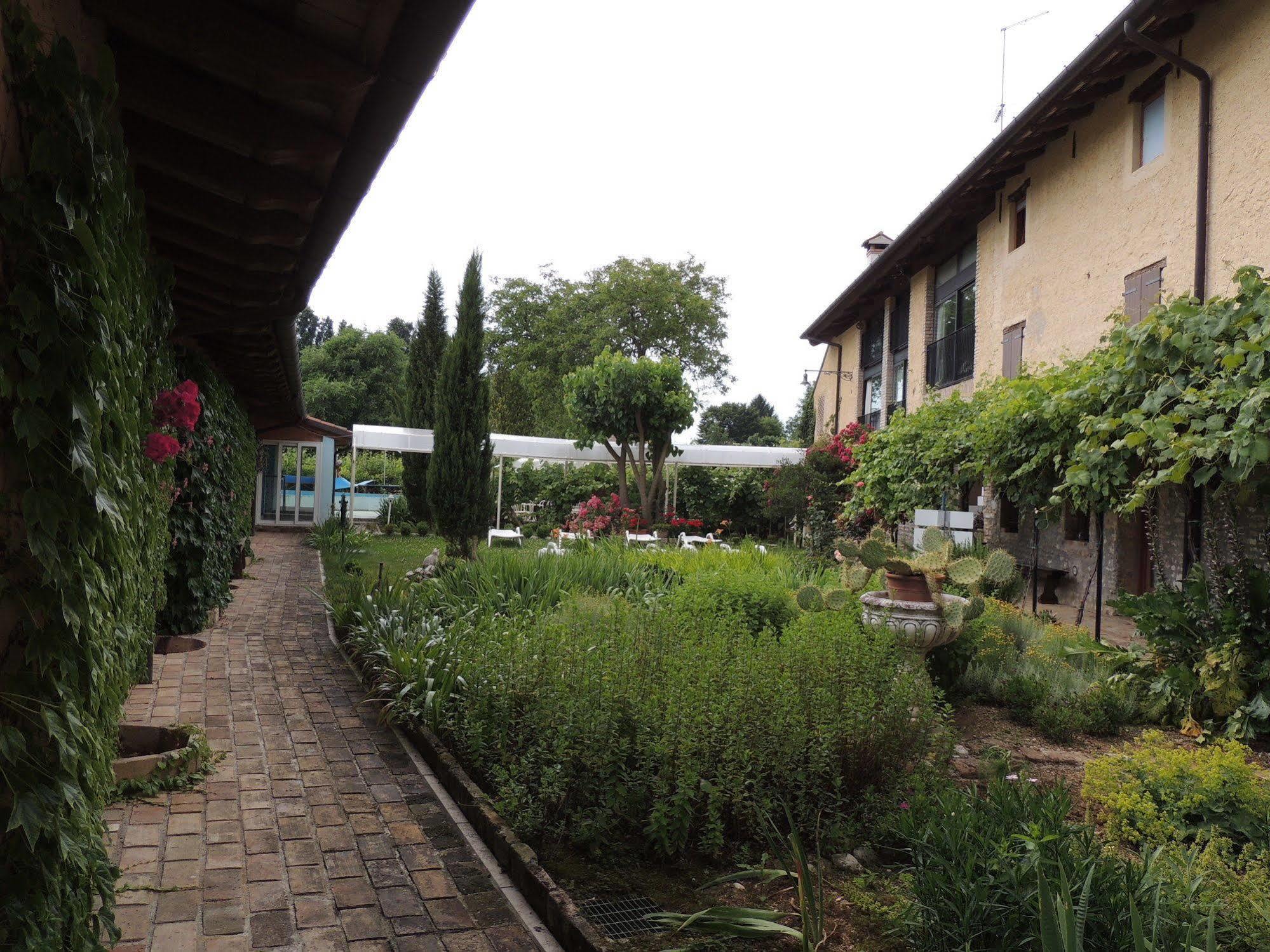 Resort Villa Manin Passariano Екстериор снимка
